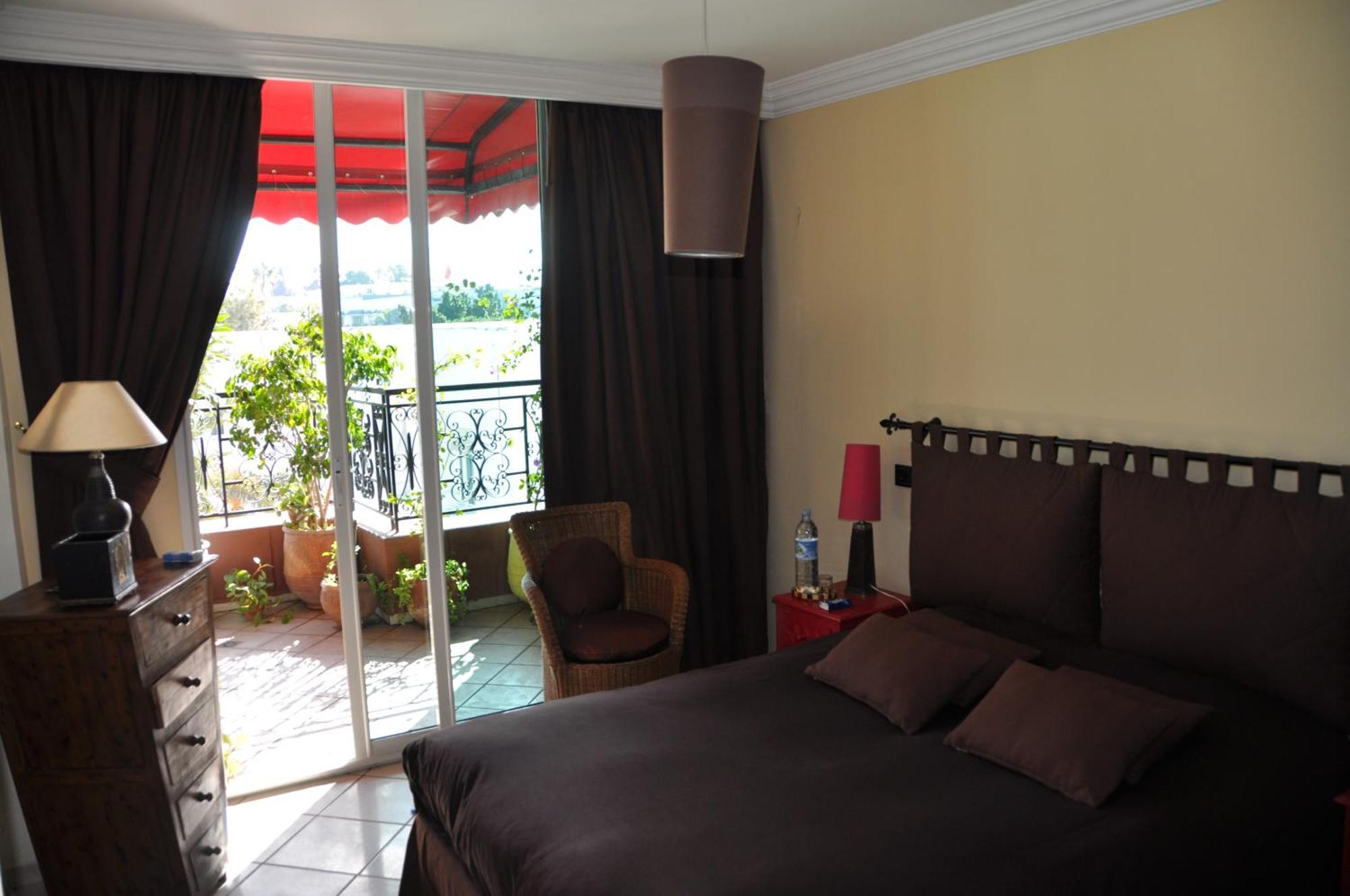 Appartement Agreable Avec 2 Tres Belles Terrasses Au Coeur De Rabat Eksteriør billede